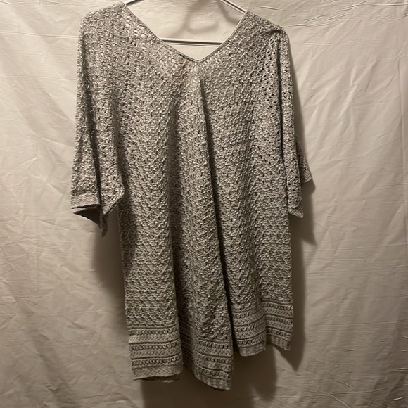 Cable sweater - Picture 3 of 3